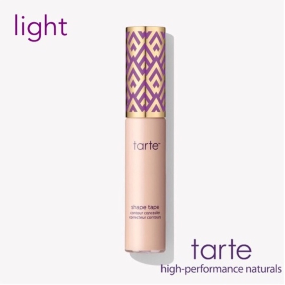 Tarte Tape Shape Concealer in the color Light
